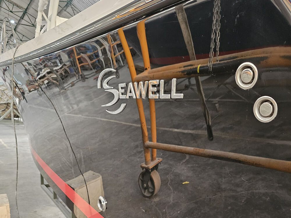 Seawell 290XL Black Red